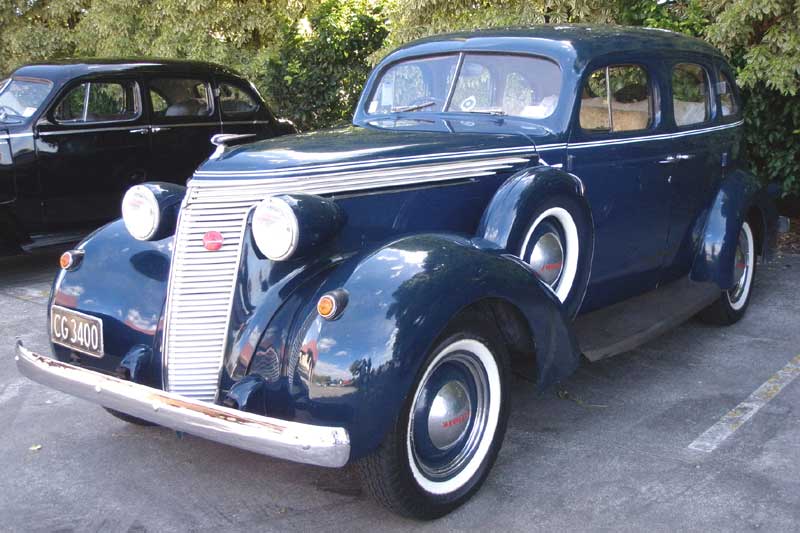 1937 Studebaker Dictator Sedan